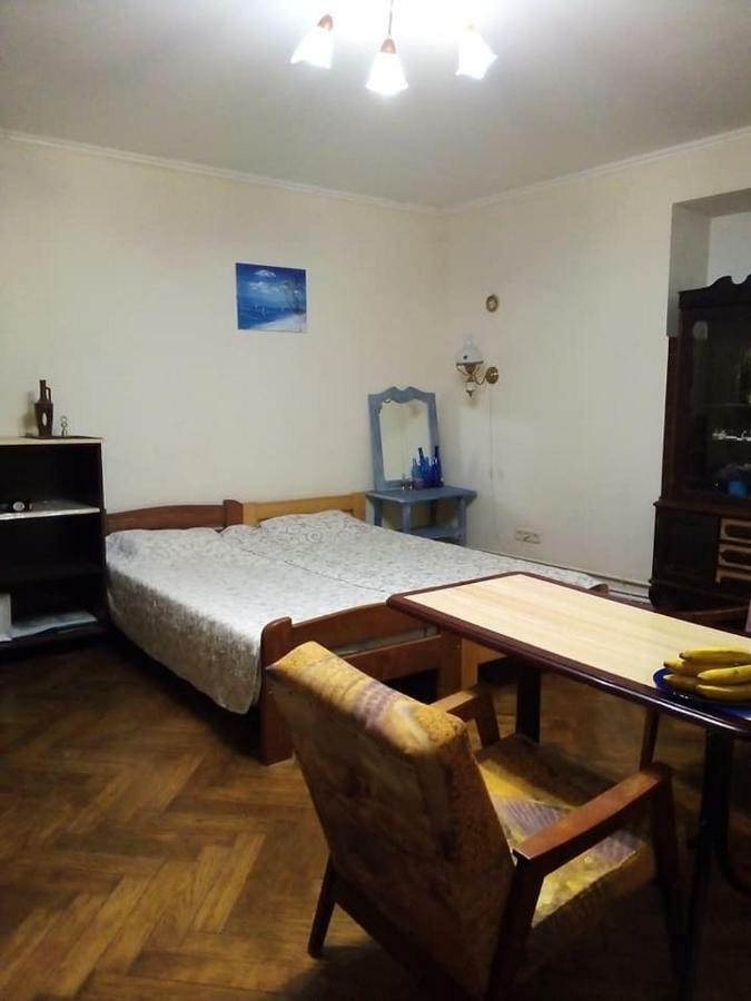 Tapki Hostel Odessa Exterior photo